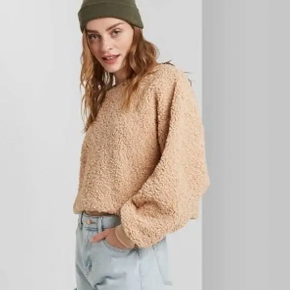 Wild Fable Cozy Tan cropped Sherpa Sweater Size L